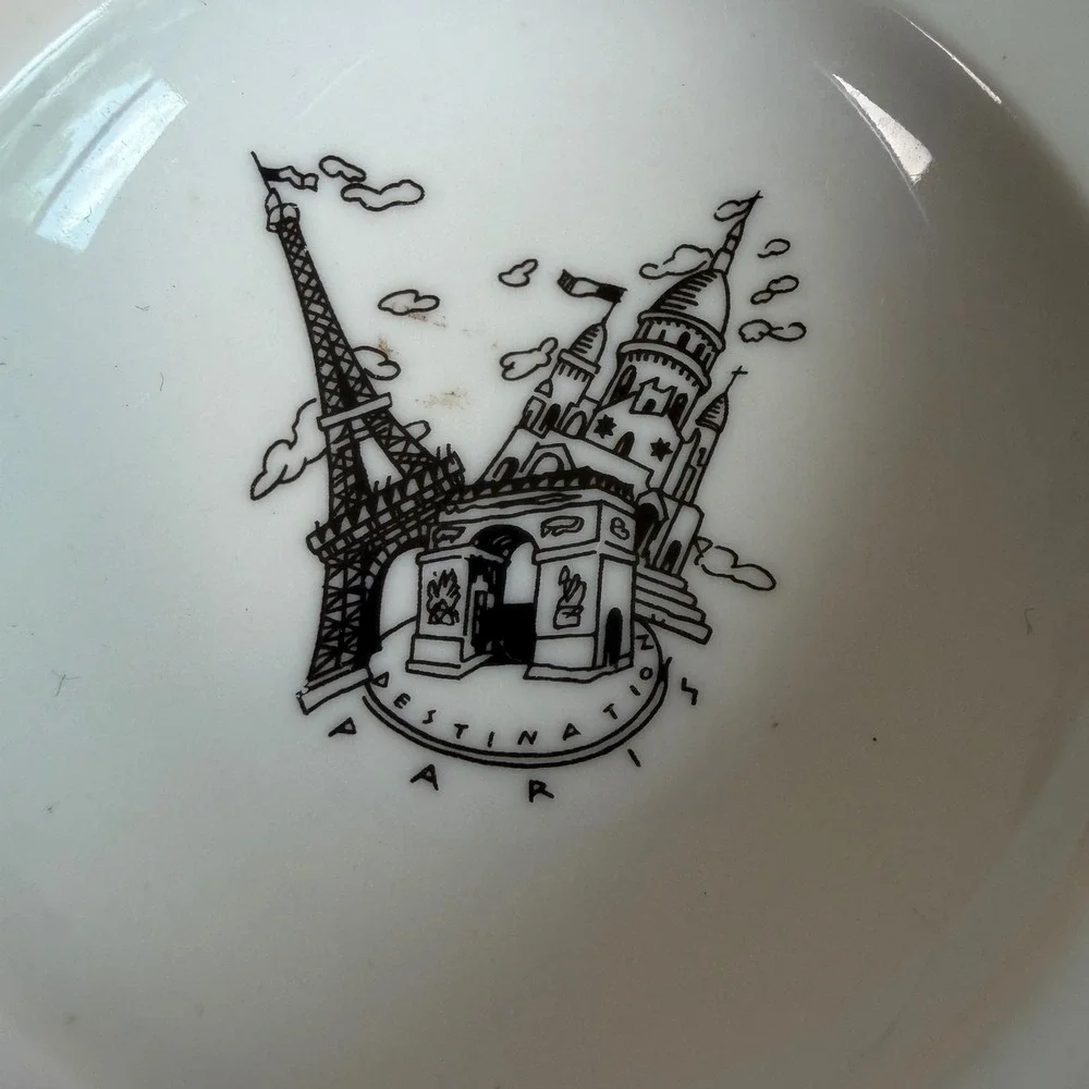 Pillivuyt‎ France Porcelain Destination Paris Trinket Dish Scalloped White Black